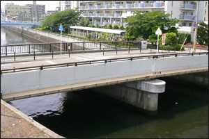 放出橋