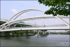 飛翔橋