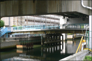 西大宮橋